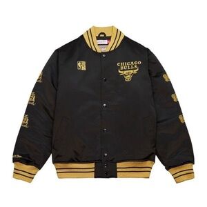 NWT Chicago Bulls Mitchell & Ness Black and Gold Varsity Jacket 2XL XXL